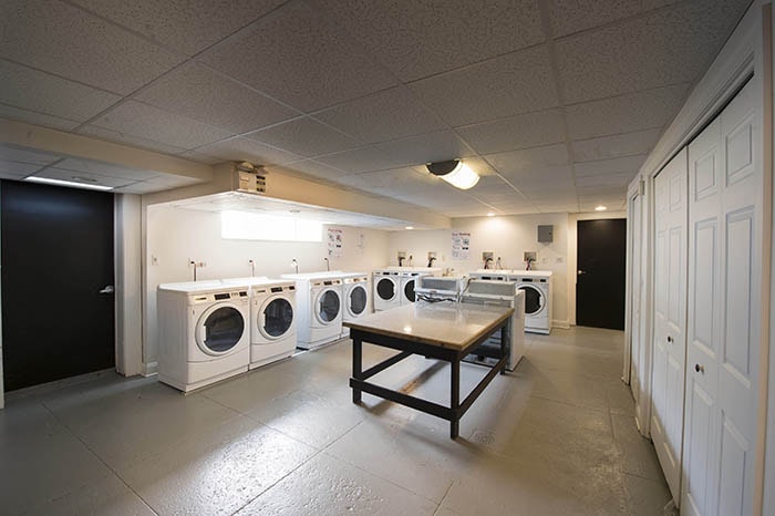 Shady Oak Apartments Laundry Room